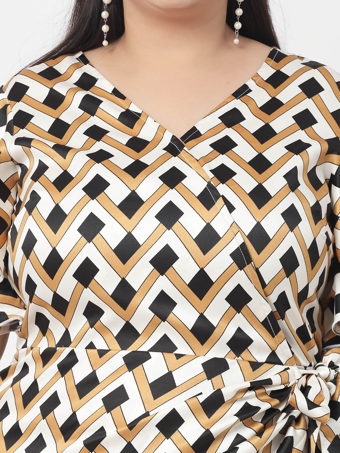 Plus Size Beige & Black Geometric Printed V-Neck Flutter Sleeve A-Line Dress