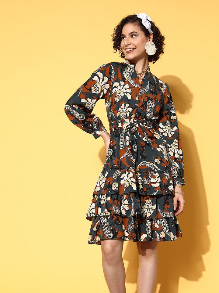 plusS Women Attractive Charcoal Floral Vacay Attire