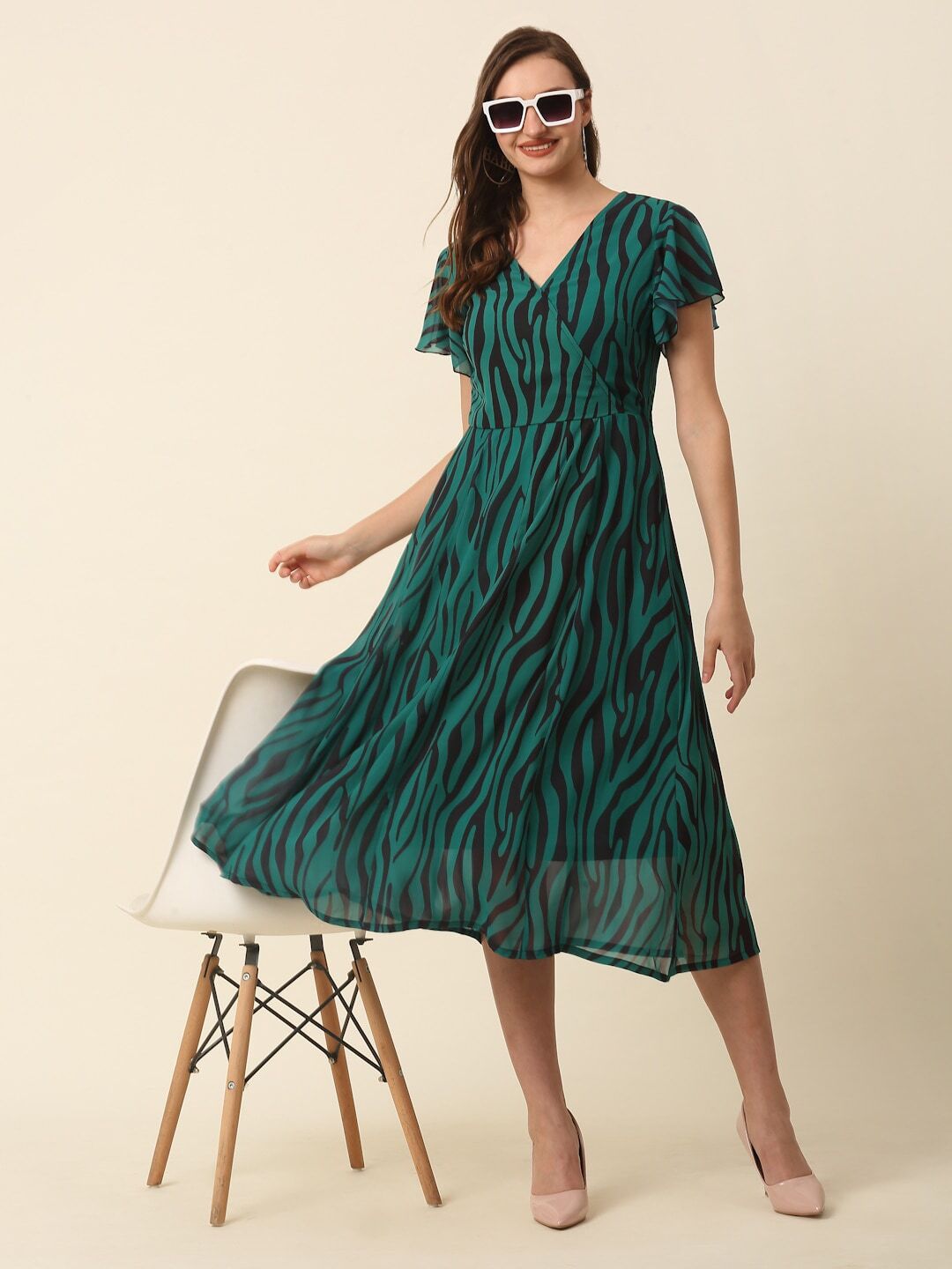 plusS Green Abstract Printed Flutter Sleeves A-Line Midi Dress