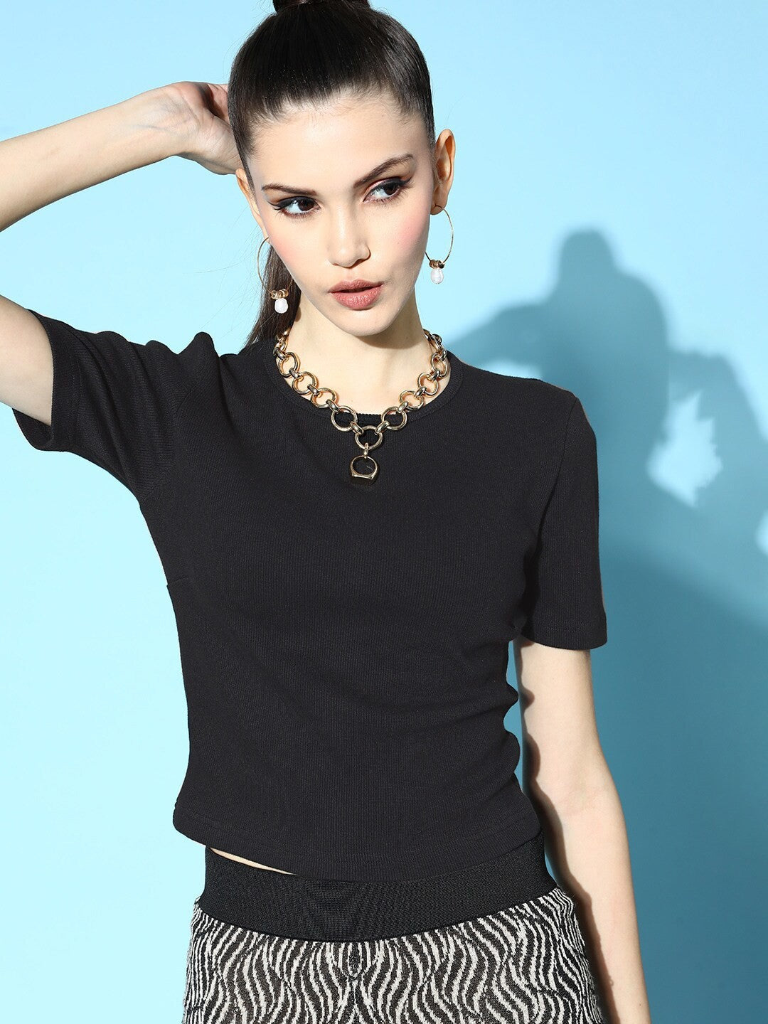 Stunning Black Solid Volume Play Tshirt