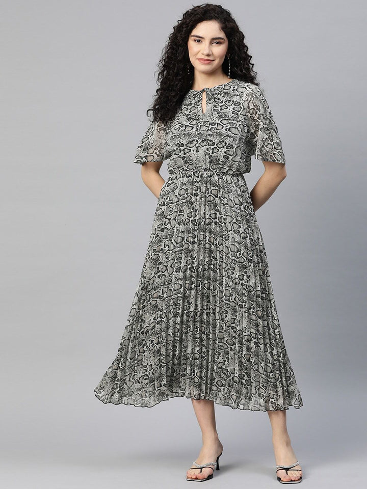 plusS Print A-Line Midi Dress