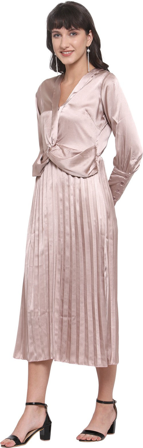 plusS Women Peach-Coloured Solid Satin Finish Accordion Pleat Midi A-Line Dress