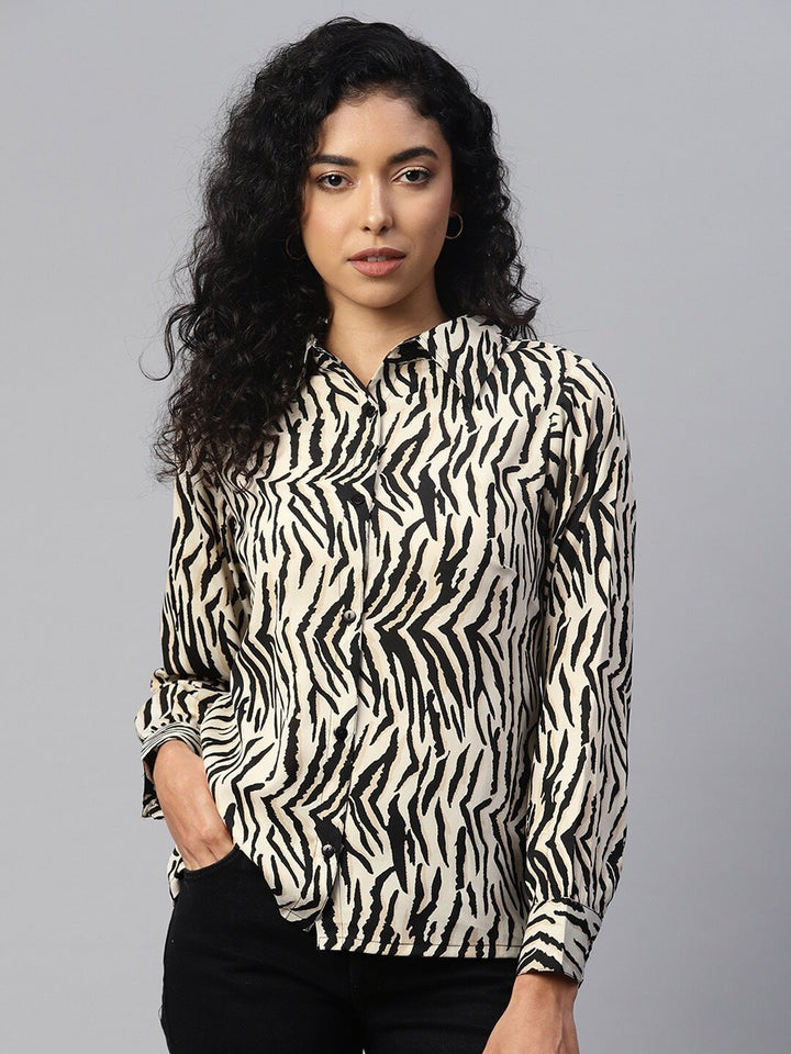 plusS Women Animal Printed Casual Shirt