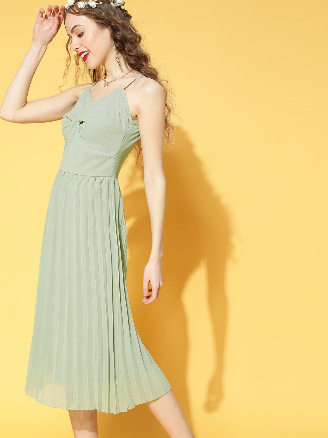 plusS Gorgeous Green Solid Pleated Dress