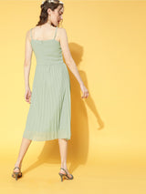 plusS Gorgeous Green Solid Pleated Dress