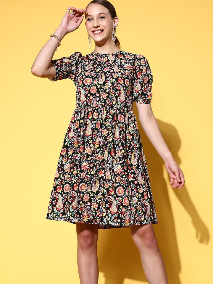 plusS    Black Floral Sleeve Bounce Dress