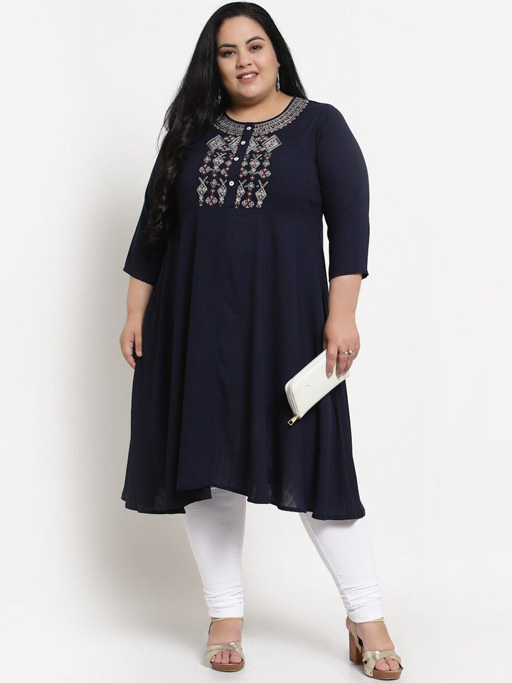 plusS Plus Size Women Navy Blue  White Thread Work Kurta